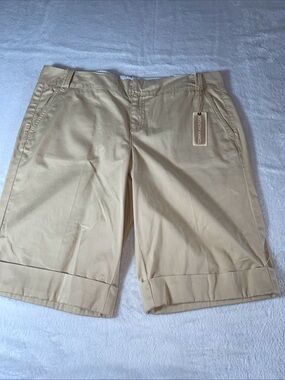 Tommy Hilfiger Chino Shorts Sz 16 Flat Front Missy 12” Bermuda NWT Cotton